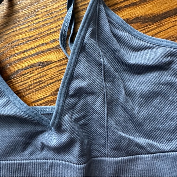Colsie Heathered Blue seamless Bralette - Picture 3 of 11